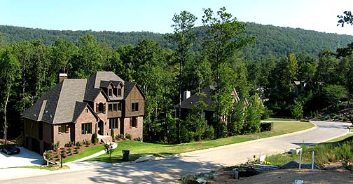 Nice View of Mountain Across Street!